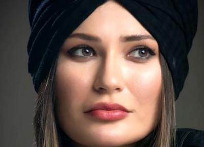 زشت ترین لباس خانم بازیگر ! ، چرا با پیژامه بیرون آمدی !